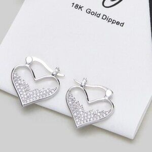 18K WHITE GOLD RHINESTONE HEART EARRINGS